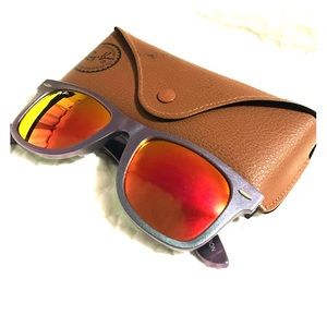 Wayfarer Ray Ban sunglasses